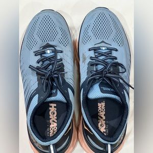 Hoka One One Arahi 3 shoes size 10.5 wide